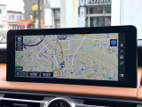 【メーカー純正ナビ】インテリアに溶け込むスタイリッシュな「専用設計」メーカーナビを装備♪視認性や操作性など基本性能にも優れ、より上質なカーライフをお楽しみいただけます。