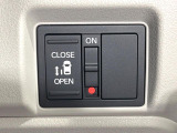 【パワースライドドア】スマートキーや運転席のスイッチでスライドドアの開閉が可能♪電動だから力を入れてドアを開ける必要が無く、小さいお子様でも、重い荷物を持っている時もラクに開け閉めできます♪
