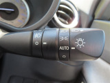 AUTOの位置にセットしておくと、暗くなったら自動でライトの点灯をサポートしてくれます!高速道路でのトンネル通過時など便利です!
