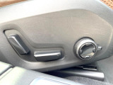 【メモリー機能付きパワーシート】ドライバーごとに設定したシート位置を記憶して、ボタン一つで切り替えできる便利な機能!運転する方が複数名いらっしゃるご家庭におすすめです。