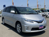 エスティマハイブリッド 2.4 X サイドリフトアップシート 4WD 