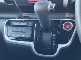 オートエアコン★温度を設定すれば車内を快適な温度に保ってくれます♪