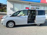お車の販売と共に、自動車保険もご紹介しております。 弊社取り扱い会社と同じであれば日産独自のサービスもあります。