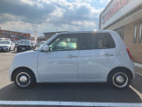 【Honda SENSING装備】ミリ波レーダーとカメラを用いた先進の安全運転支援システムです。衝突軽減ブレーキに始まり、車線維持システム、標識認識機能などの支援で安全運転をサポート致します。