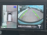 アラウンドビューモニターまるで車を真上から映したような映像で、前後左右の感覚が分かります♪車庫入れや駐車時に大活躍の機能です。