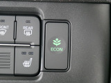 【ECONスイッチ】 ECONスイッチを押すと、加速時のアクセルの踏みすぎやエアコンの効きすぎなどを抑え燃費向上に役立ちます。