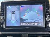 【アラウンドビューモニター】車を上から見下ろしているかのような映像で周囲の状況がひと目で確認、狭い駐車場に駐車するときも安心です♪
