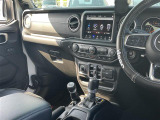 ラングラー アンリミテッド サハラ 4WD 本革シート