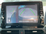 アラウンドビューモニターは自車の前方・後方・側面映像をモニタ-に映して離合時・駐車時などにとても便利です。