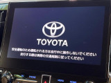 【メーカー純正ナビ】インテリアに溶け込むスタイリッシュな「専用設計」メーカーナビを装備♪視認性や操作性など基本性能にも優れ、より上質なカーライフをお楽しみいただけます。