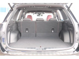 車体構造の見直しや、新型パワーリヤゲートの採用により、荷室幅および荷室開口部を拡大。サイズの大きな荷物の出し入れがしやすくなっております。