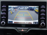 バックカメラ装備しております。駐車時に大変役に立ちますよ。駐車が苦手な方にも便利機能です。