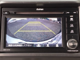 バックカメラも装備しております。車庫入れの苦手なお客様も安心!重宝してくれます!