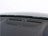 【harman/kardon】世界のオーディオファン垂涎のプレミアムサウンドシステムを搭載。原音に近い音場空間を忠実に再現。乗る人すべてに最良の音響体験を提供します。