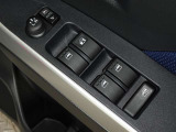 電動格納式ドアミラー・パワーウインドウを装備しています。