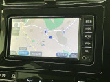 純正ナビを装備。タッチパネル式で使いやすく、お出かけもラクラクです。