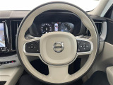 XC60 B5 AWD モメンタム 4WD 4WD 本革シート
