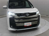 プリクラッシュセーフティに夜間歩行者と自転車運転者、昼間自動二輪車の検知機能を追加するなど機能を強化した、「Toyota Safety Sense」を装備しています。