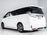 ★展示前点検実施★特殊な機材も用いて、全車点検を実施しております!