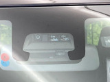 【スズキ セーフティサポート】走行中に前方の車両等を認識し、衝突しそうな時は警報とブレーキで衝突回避と被害軽減をアシスト。より安全にドライブをお楽しみいただけます。