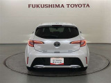 トレッドを拡大し、タイヤを外側に出すなどの工夫で、踏ん張り感のあるスタイルに!横に伸びたテールランプがワイドな構えを強調します!