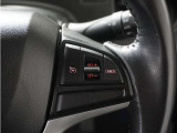 【クルーズコントロール】ステアリングの右側には高速道路で威力を発揮するオートクルーズの操作スイッチががついています。手元で操作ができるので、安全に運転できます!
