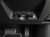 ETC!料金所も止まる事無くスイスイです!窓を開ける必要も無いので雨や花粉、排気ガスの浸入もありません!今や必需品ですネ!