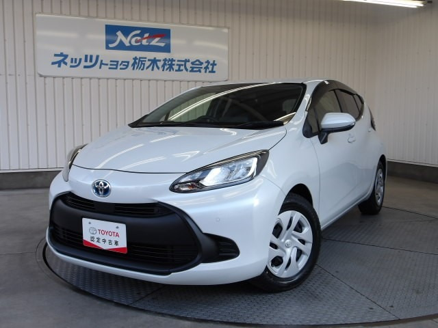 トヨタ アクア 