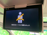 【フリップダウンモニター】大画面モニターで後席でもエンタメをお楽しみいただけます。小さなお子様にも大人気の装備です♪
