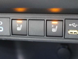 快適温熱シート(運転席・助手席)が装備され快適なドライブをサポートします。