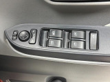 【電動格納ミラーつき】狭い駐車場でも安心です♪