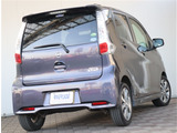 【車屋】として、長く車業界に従事した経験豊富なスタッフが在籍しております。