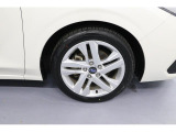 タイヤサイズは205/50R17を装備!