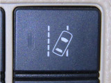車線逸脱警報装置を装備しております。