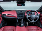 Levante Modena S 350馬力(カタログ値)純正OP総額:1,070,000円 サンルーフ・フルプレミアムレザー・21インチヘリオスホイール・ステアリングヒーター・レッドキャリパー