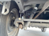 お車を安心してお乗りいただく為には、足回りの定期点検が欠かせません。サービスサポート(有償保証)では無料点検もご提供しており、安心のカーライフをお過ごしいただけるサポート体制が整っています。