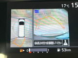 【アラウンドビューモニター】専用のカメラにより、上から見下ろしたような視点で360度クルマの周囲を確認することができます☆死角部分も確認しやすく、狭い場所での切り返しや駐車もスムーズに行えます。