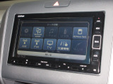 ナビゲーションは純正メモリーナビ(VXM-214VFi)を装着しております。AM、FM、CD、DVD再生、Bluetooth、音楽録音再生、フルセグTVがご使用いただけます。