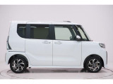 県内13店舗にて常時500台以上ダイハツ車を展示中です。見て、触って、納得のいく一台をぜひ見つけてください。