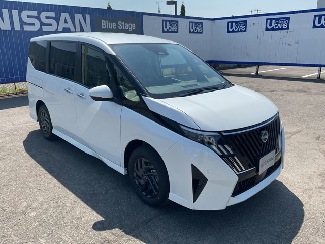 セレナ 1.4 e-4ORCE ハイウェイスターV NissanConnectインフォテインメントシステム ...