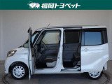 両側スライドドアを採用しています、助手席側は電動式で運転席から開閉できます。(運転席側は手動式です。)