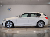 【拘りのFR】BMWが多く採用するFR車。ダイレクトでスポーティな加速感・シャープなハンドリングを実現。縦置きエンジンレイアウトにより、フラットで上質な乗り味です。