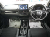 とても握りやすいステアリング!運転手の気持ちがそのまま伝わるかのような反応をしてくれます!小物入れや各ボタンの配置にこだわり、とても使いやすいです !視認性も良好なのでロングドライブもお任せ下さい!