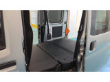 広い荷室