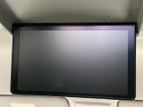【フリップダウンモニター】大画面モニターで後席でもエンタメをお楽しみいただけます。小さなお子様にも大人気の装備です♪