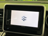 【ディスプレイオーディオ】お持ちのスマホやMP3プレイヤーとの無線接続で音楽再生が可能!コードで繋ぐわずらわしさも無く、手軽にお気に入りの音楽を楽しめます。