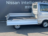 荷台片側を開けた状態です