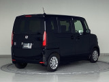 バックカメラが付いているのでバックでの車庫入れも安心です。