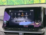 【大画面ナビ】人気の大型9インチナビを装備。存在感のある大画面はインパクト大!ナビ利用時のマップ表示は見やすく、テレビやDVDは臨場感がアップ!いつものドライブがグッと楽しくなります♪
