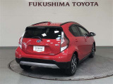 【まるごとクリーニング】シートを取り外し、車内を徹底洗浄。隅々まで丁寧に仕上げています。
